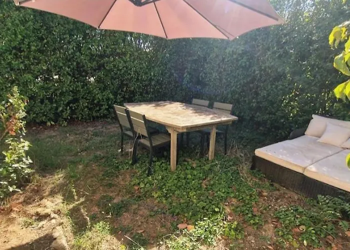 Maison Entierement Renovee ヴィラ *